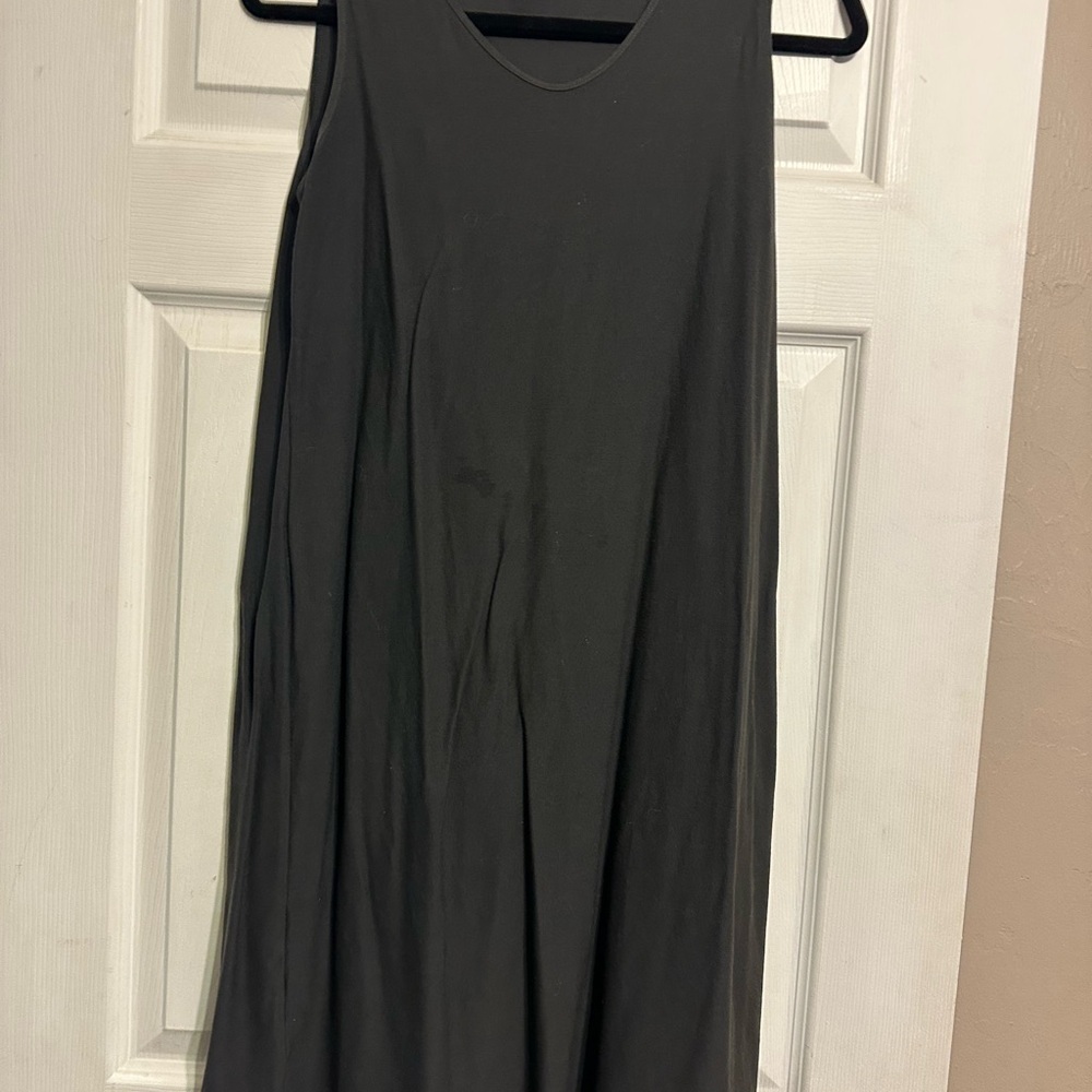 Chic Black‎ Sleeveless Dress